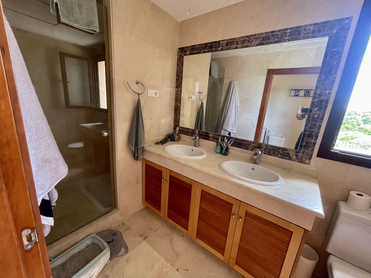 3 Zimmer Haus zu verkaufen in Estepona mit Pool Garage - 499.950 € (Ref: 9832348)