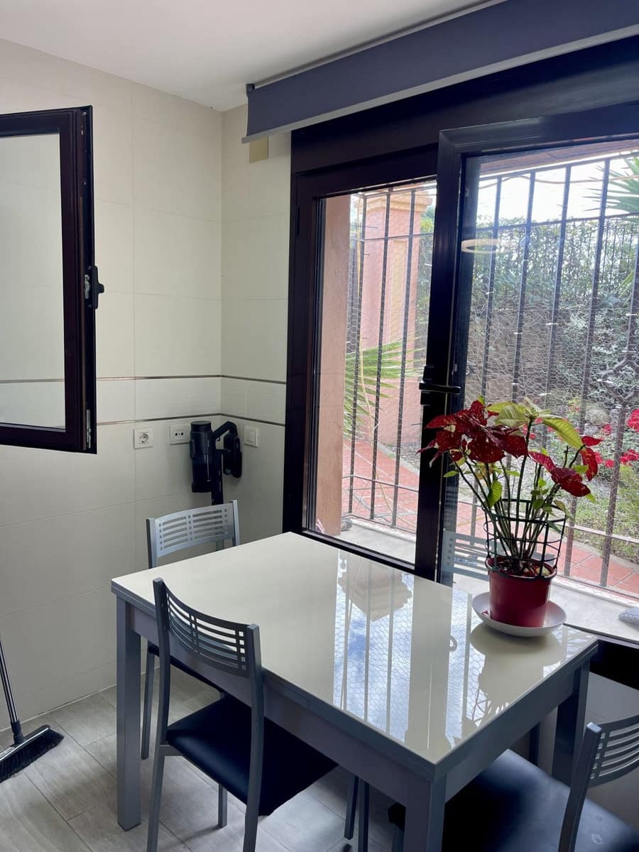 3 Zimmer Haus zu verkaufen in Estepona mit Pool Garage - 499.950 € (Ref: 9832348)