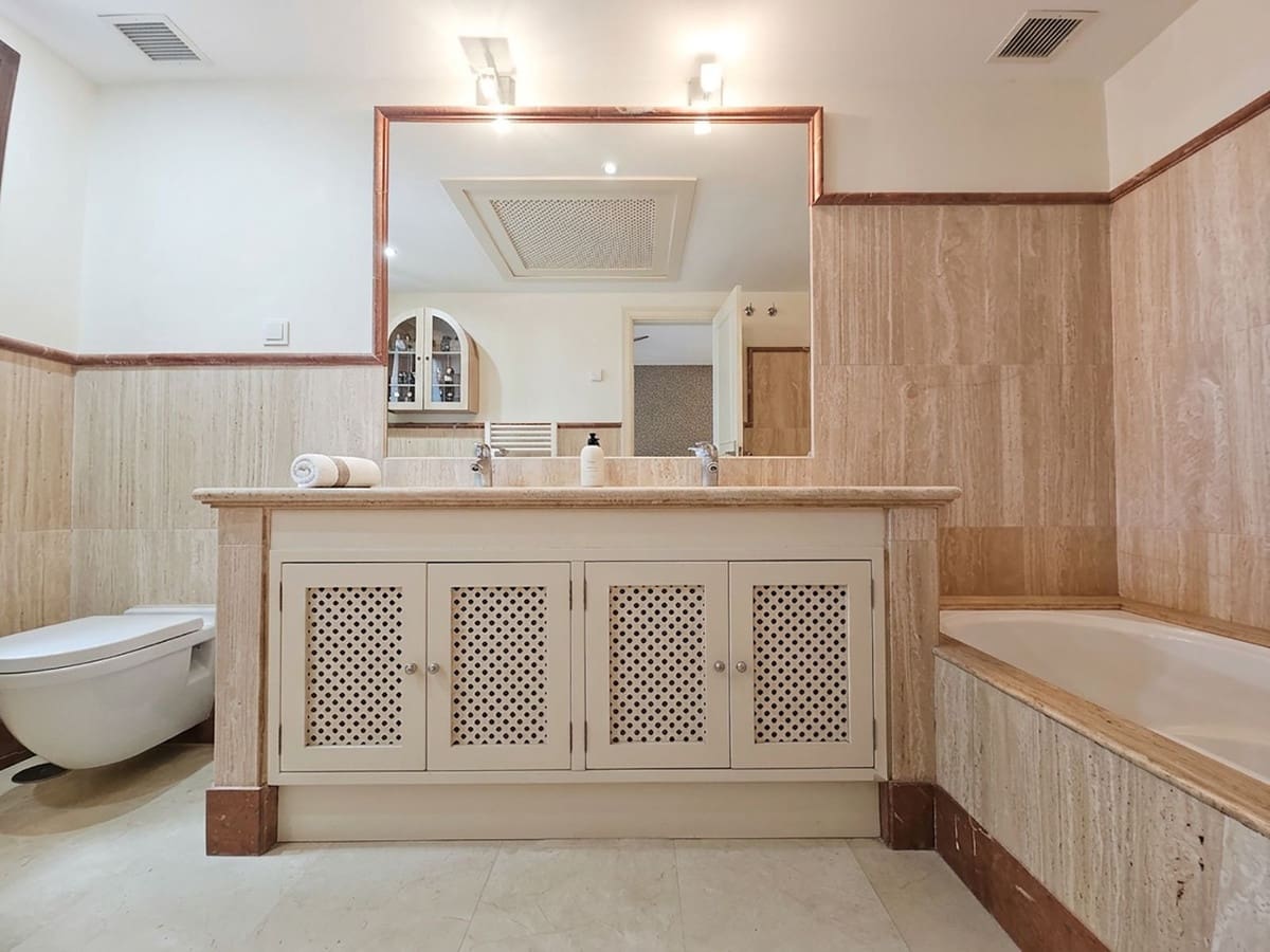 2 Zimmer Haus zu verkaufen in Benahavis mit Pool - 795.000 € (Ref: 9832349)