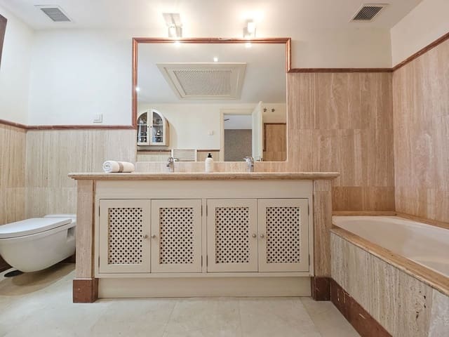 2 slaapkamer Huis te koop in Benahavís pueblo, Benahavís met zwembad - € 795.000 (Ref: 9832349)