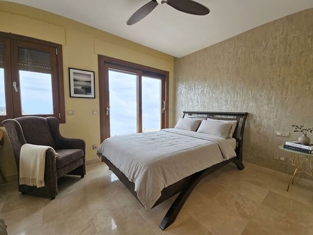 2 slaapkamer Huis te koop in Benahavís pueblo, Benahavís met zwembad - € 795.000 (Ref: 9832349)