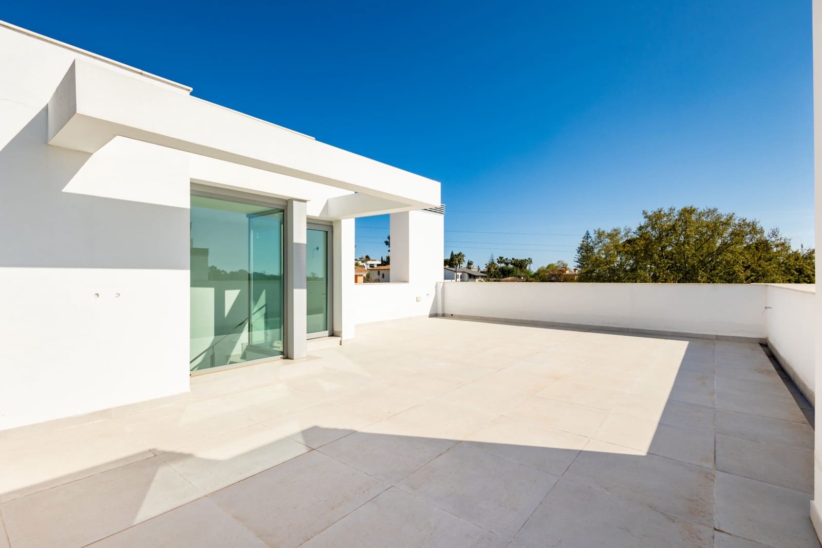 3 slaapkamer Halfvrijstaande villa te koop in San Pedro de Alcantara met zwembad - € 1.325.000 (Ref: 9836477)