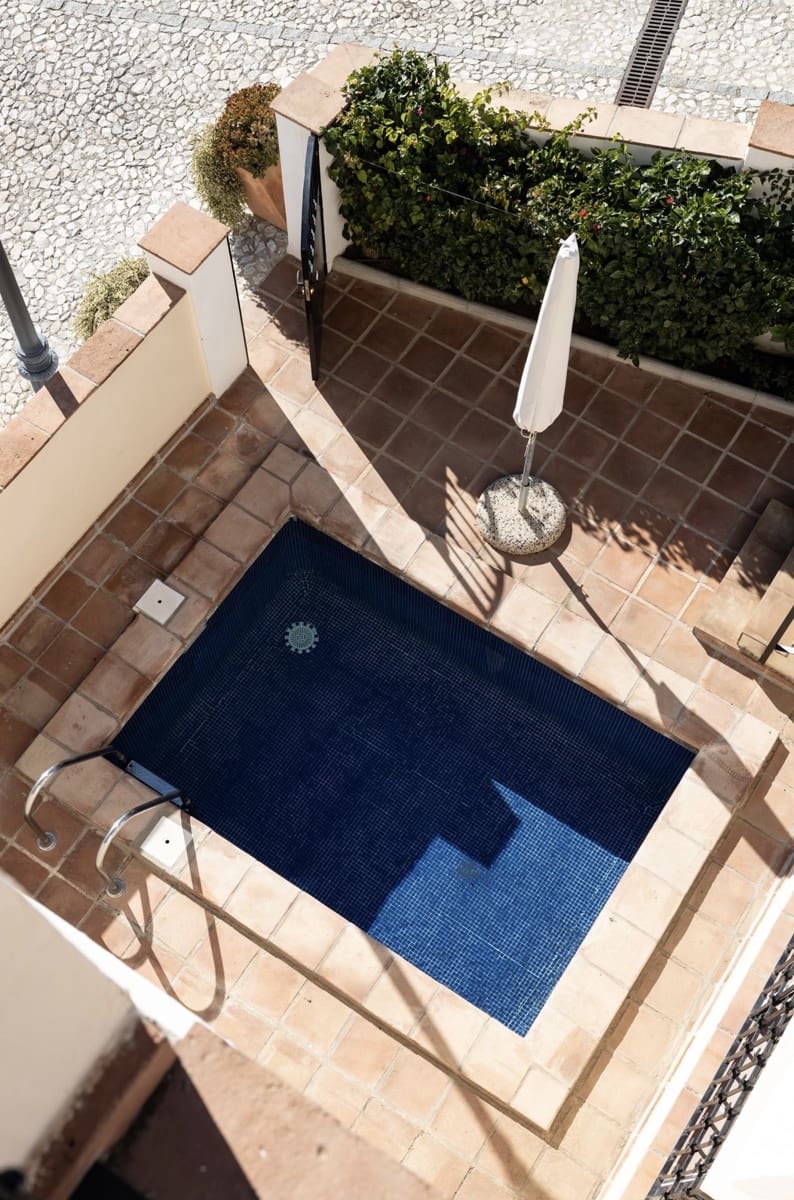 4 sypialnia Dom na sprzedaż w Benahavis z basenem - 749 500 € (Ref: 9836478)