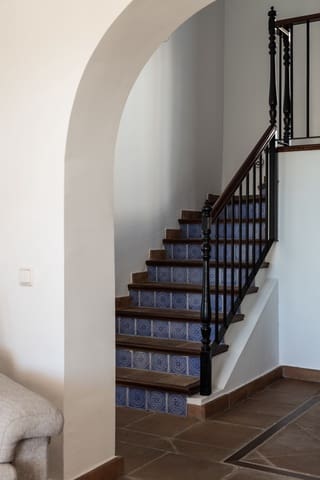 4 slaapkamer Huis te koop in Benahavís pueblo, Benahavís met zwembad - € 749.500 (Ref: 9836478)