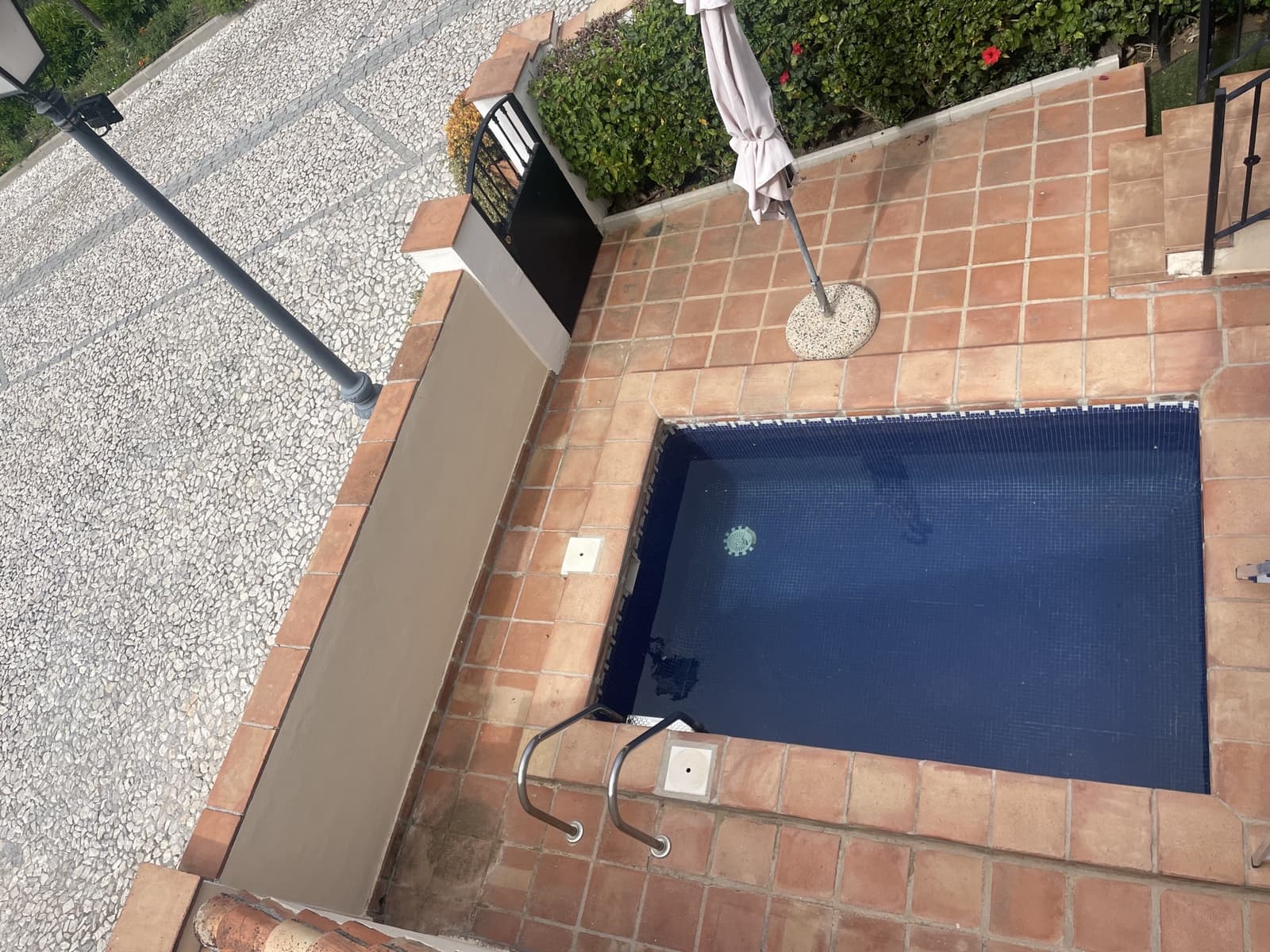 4 sypialnia Dom na sprzedaż w Benahavis z basenem - 749 500 € (Ref: 9836478)