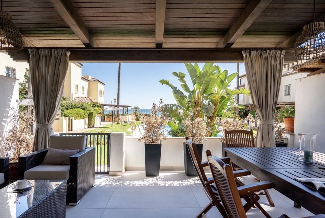 3 soveværelse Byhus til salg i Casares med swimmingpool - € 950.000 (Ref: 9836479)