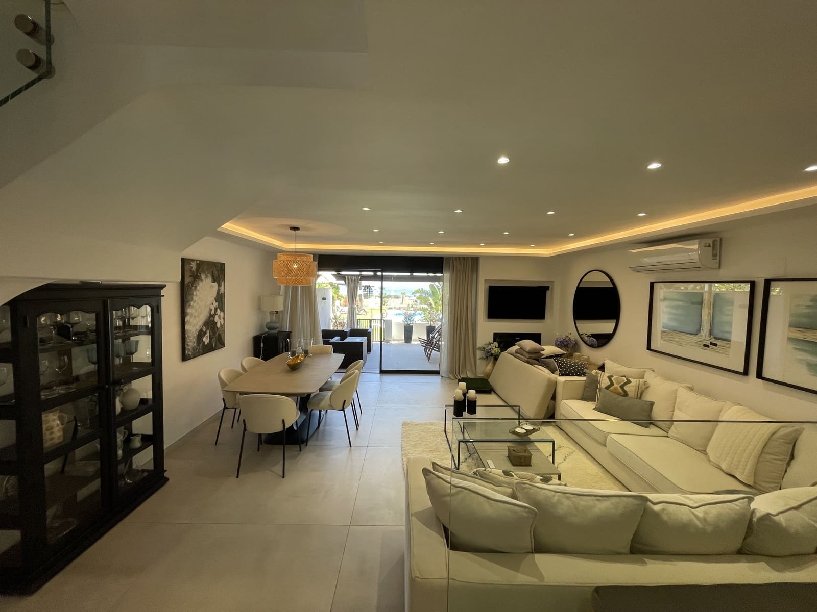 3 soveværelse Byhus til salg i Casares med swimmingpool - € 950.000 (Ref: 9836479)