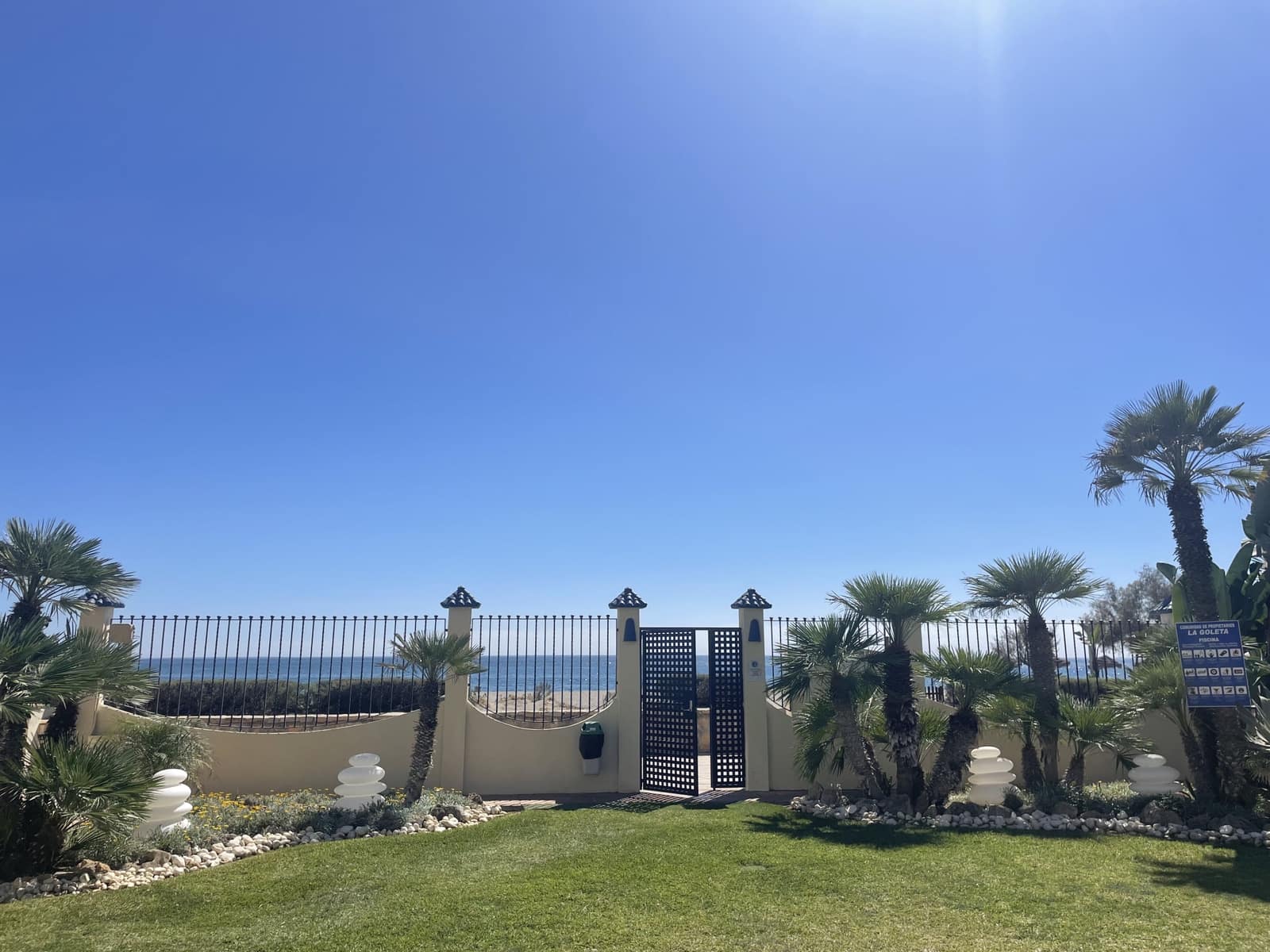 3 soveværelse Byhus til salg i Casares med swimmingpool - € 950.000 (Ref: 9836479)