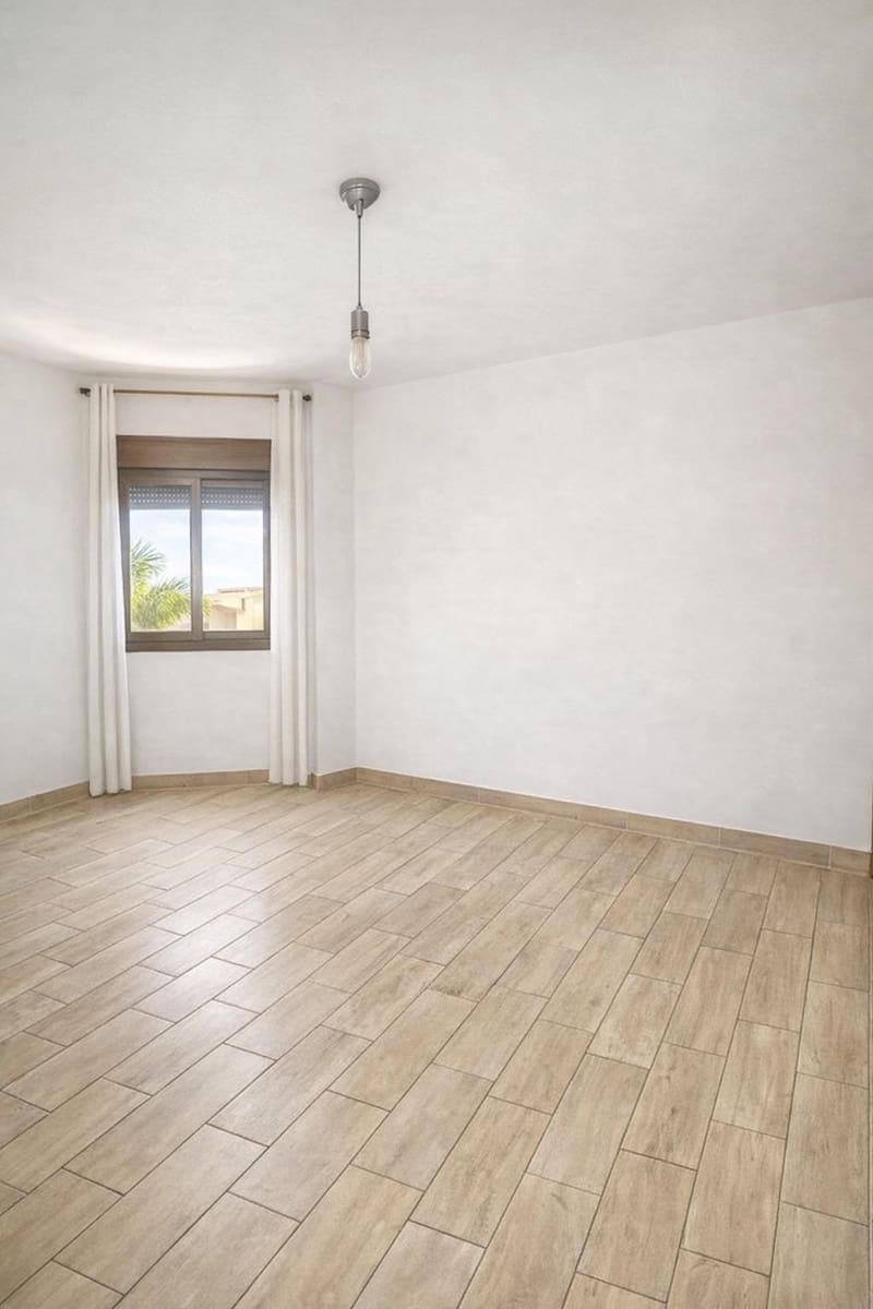 Casa de 3 habitaciones en Calahonda en venta con garaje - 515.000 € (Ref: 9840387)