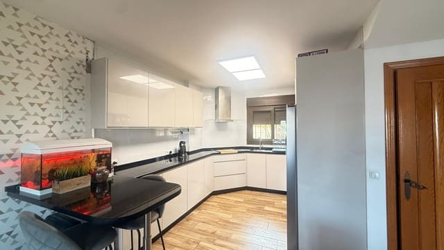 3 bedroom Townhouse for sale in Calahonda, Mijas with garage - € 515,000 (Ref: 9840387)