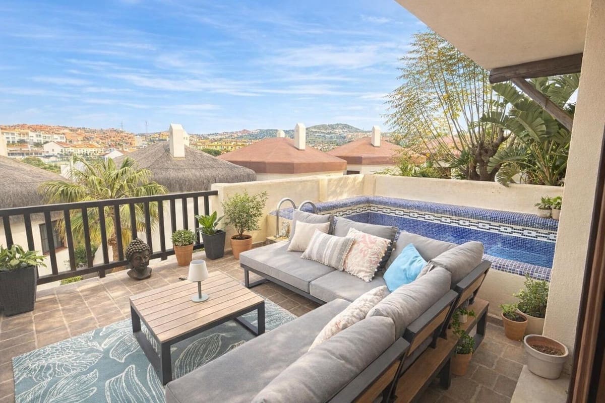 Casa de 3 habitaciones en Calahonda en venta con garaje - 515.000 € (Ref: 9840387)