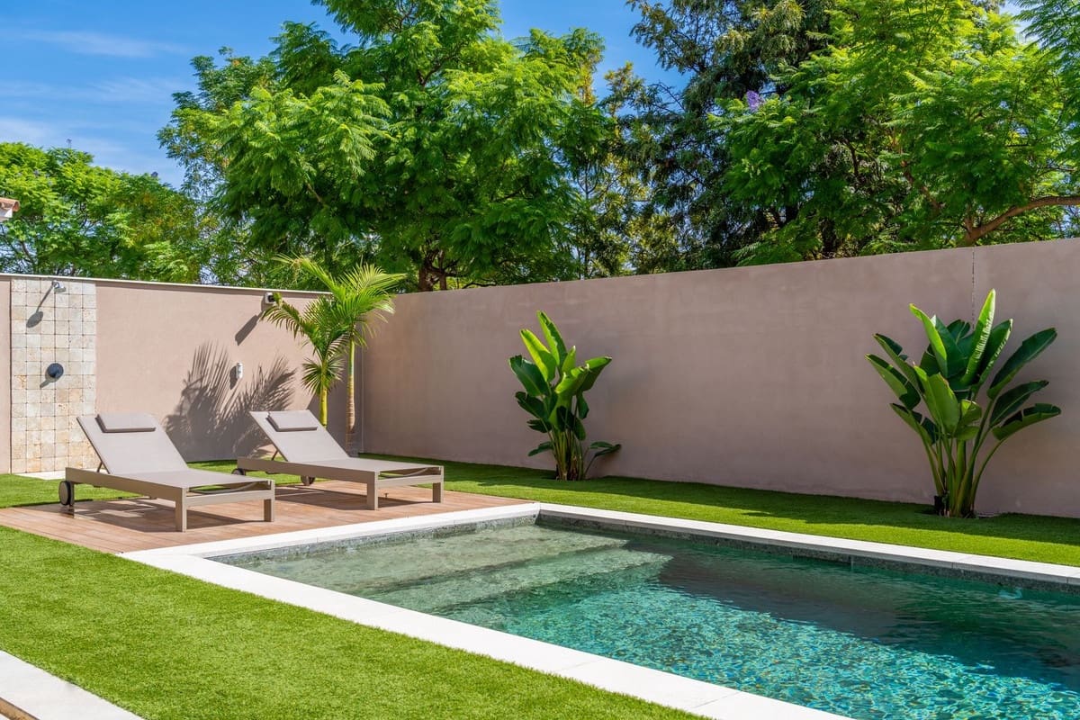 4 bedroom Villa for sale in Alhaurin de la Torre with pool garage - € 2,200,000 (Ref: 9840388)