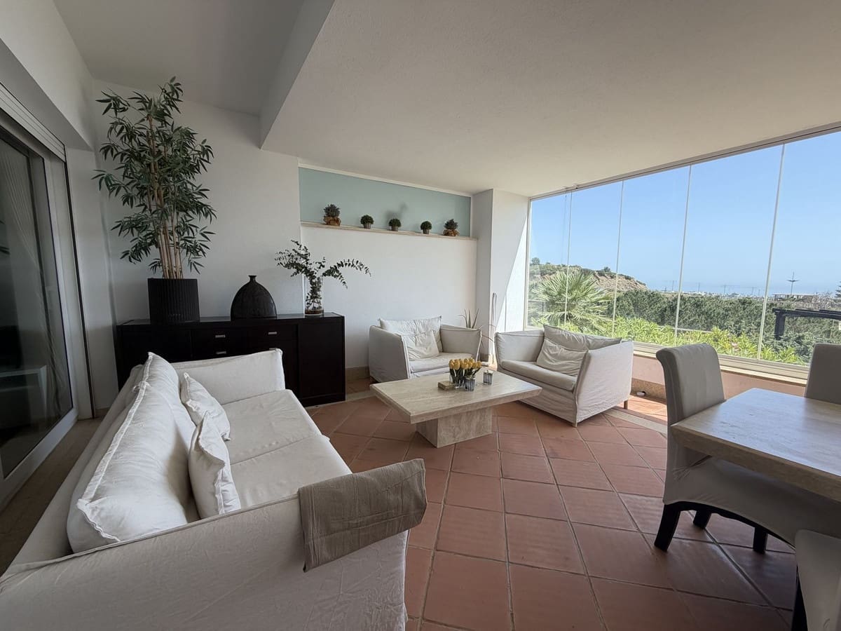 3 soveværelse Semi-Rækkehus til salg i Marbella med swimmingpool - € 795.000 (Ref: 9840389)