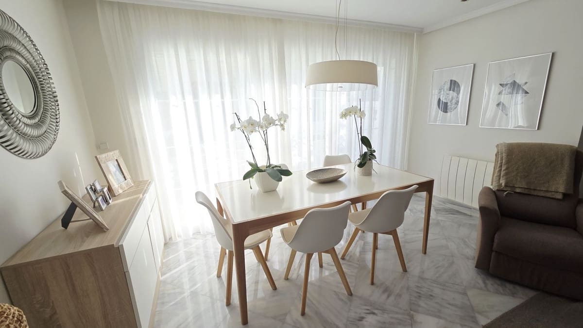 3 bedroom Semi-detached Villa for sale in Golden Mile with pool - € 1,335,000 (Ref: 9841072)