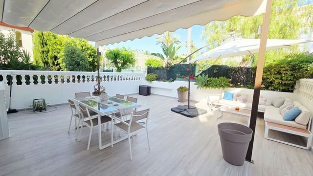 3 sovrum Semi-fristående Villa till salu i Golden Mile, Marbella med pool - 1 335 000 € (Ref: 9841072)