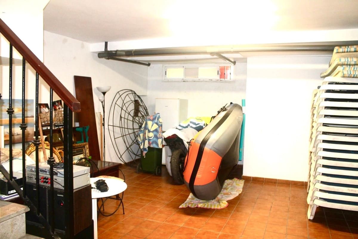 Pareado de 4 habitaciones en Marbella en venta con piscina garaje - 650.000 € (Ref: 9841073)