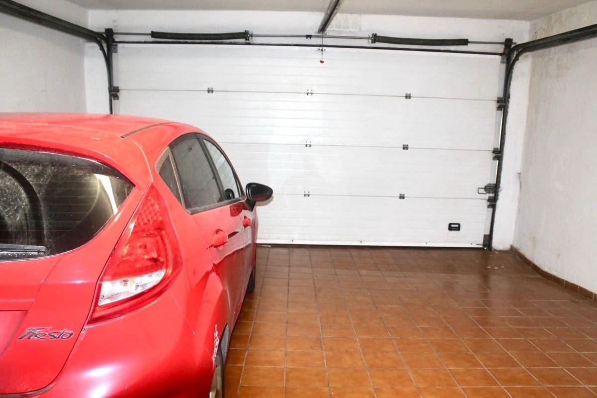 Pareado de 4 habitaciones en Marbella en venta con piscina garaje - 650.000 € (Ref: 9841073)