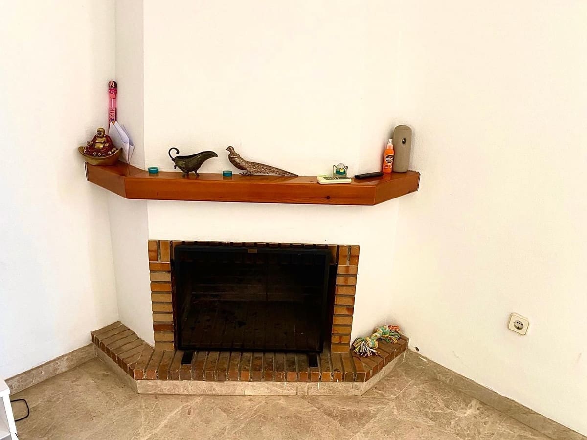 Pareado de 4 habitaciones en Marbella en venta con piscina garaje - 650.000 € (Ref: 9841073)