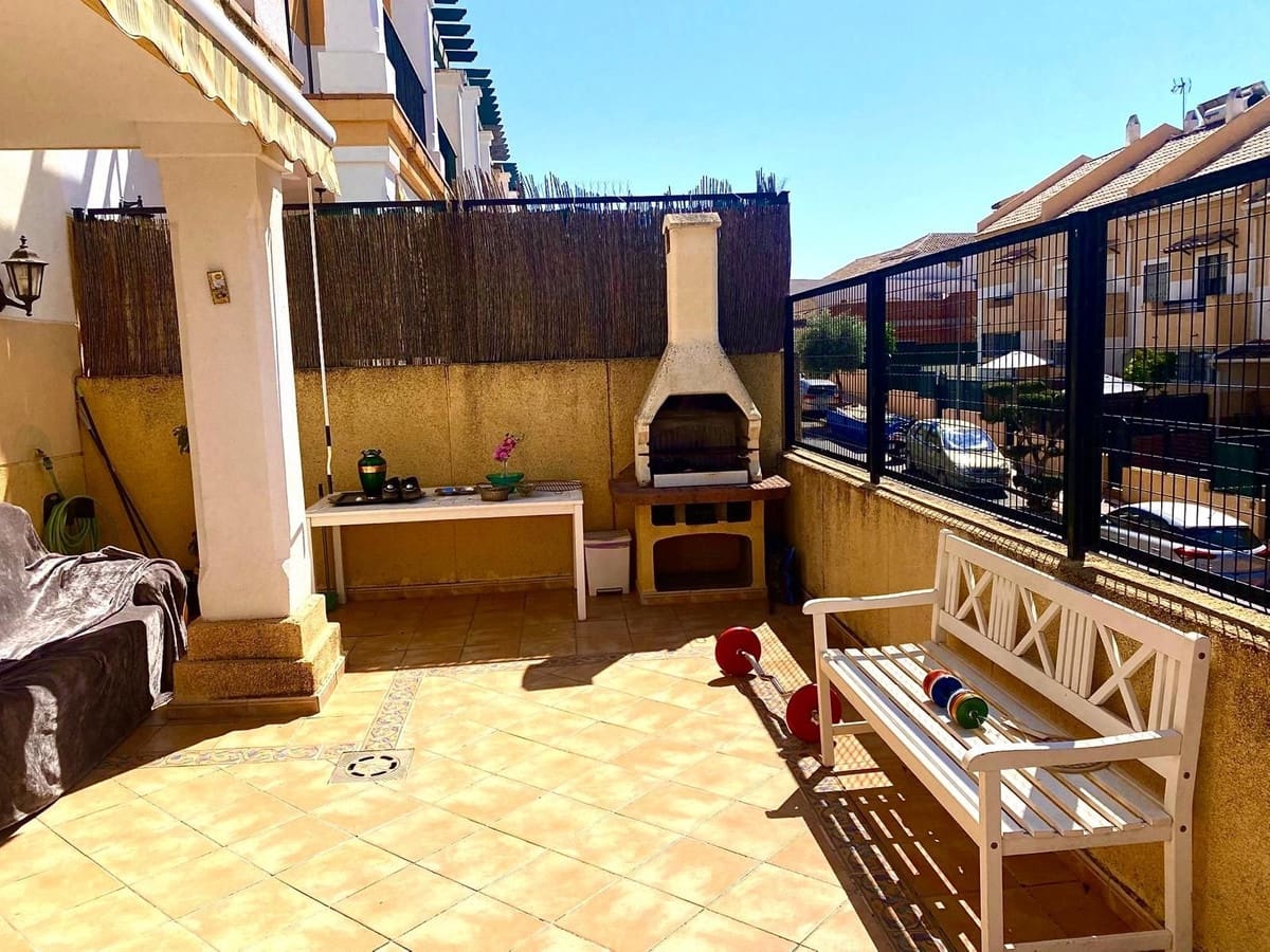 Pareado de 4 habitaciones en Marbella en venta con piscina garaje - 650.000 € (Ref: 9841073)