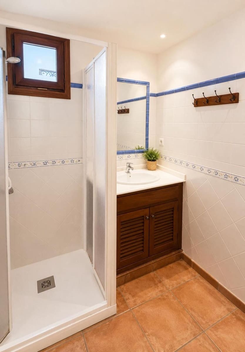 6 slaapkamer Villa te koop in Fuengirola met zwembad - € 780.000 (Ref: 9841076)