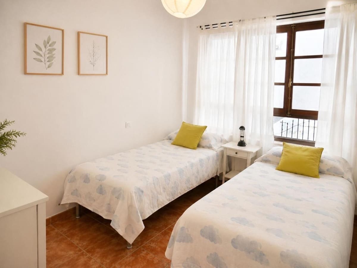 6 slaapkamer Villa te koop in Fuengirola met zwembad - € 780.000 (Ref: 9841076)