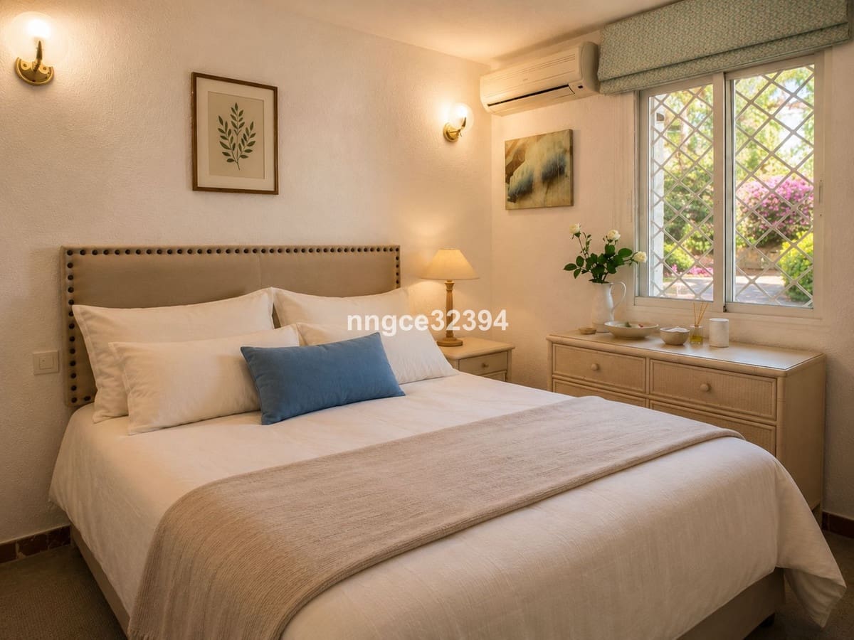 3 bedroom Townhouse for sale in Nueva Andalucia with pool - € 549,900 (Ref: 9844516)