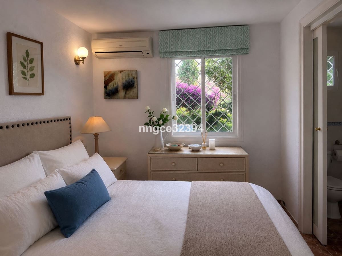 3 bedroom Townhouse for sale in Nueva Andalucia with pool - € 549,900 (Ref: 9844516)