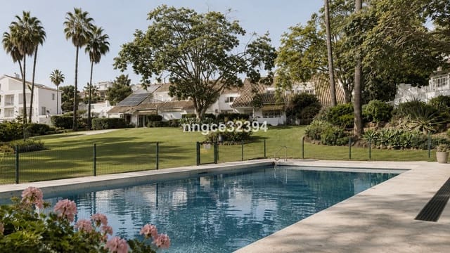 3 bedroom Townhouse for sale in La Dama de Noche - La Alzambra, Marbella with pool - € 549,900 (Ref: 9844516)