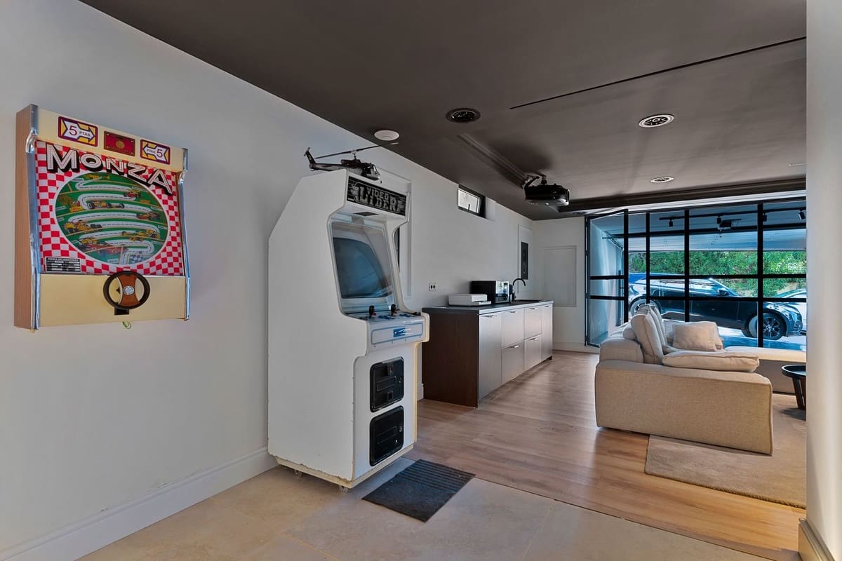 4 sovrum Semi-fristående Villa till salu i Marbella - 1 195 000 € (Ref: 9844517)