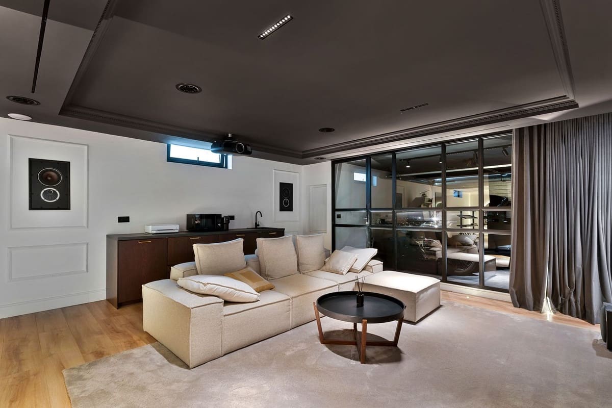 4 sovrum Semi-fristående Villa till salu i Marbella - 1 195 000 € (Ref: 9844517)