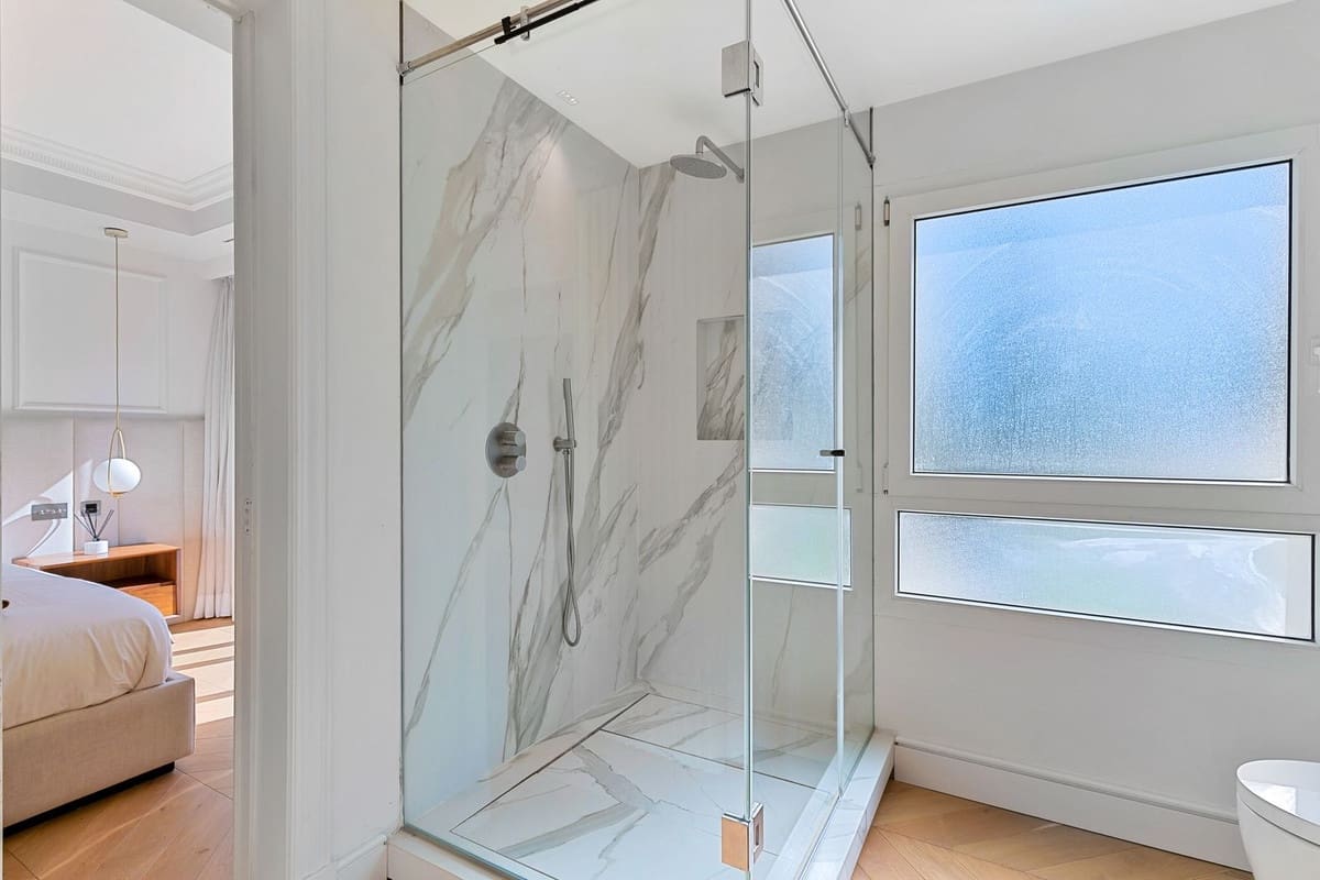 3 soveværelse Semi-Rækkehus til salg i Marbella med swimmingpool - € 1.195.000 (Ref: 9849532)
