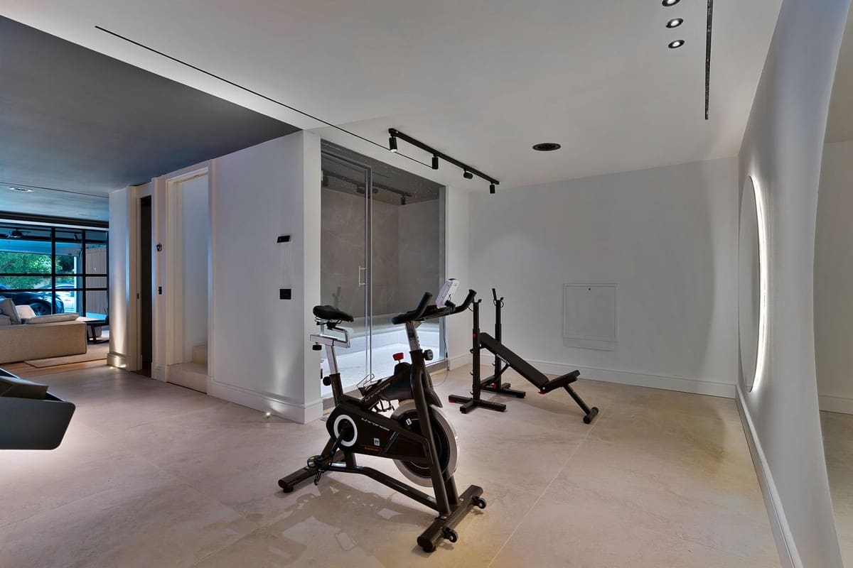 3 soveværelse Semi-Rækkehus til salg i Marbella med swimmingpool - € 1.195.000 (Ref: 9849532)