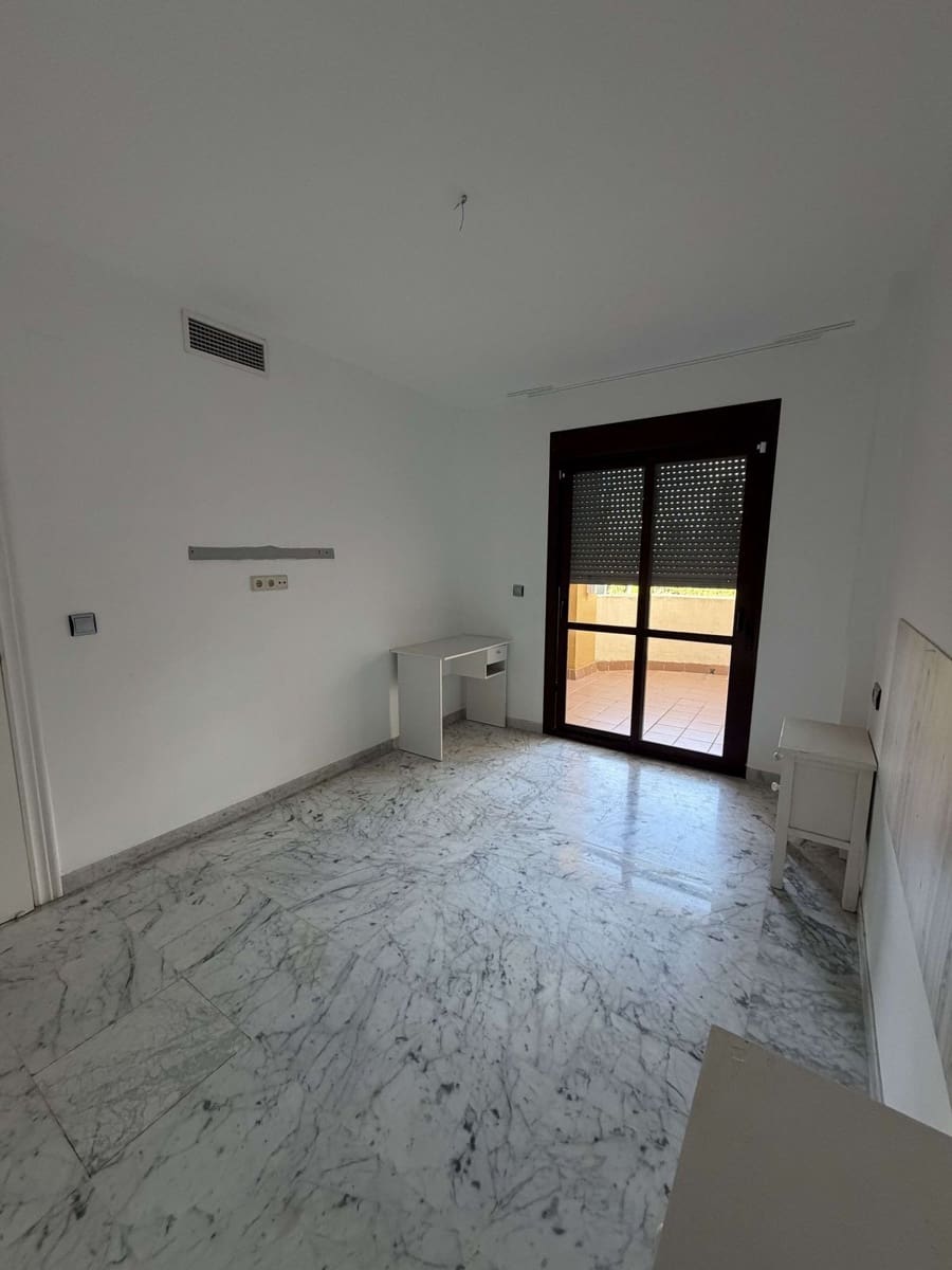 3 bedroom Townhouse for sale in Marbella with pool - € 830,000 (Ref: 9849536)