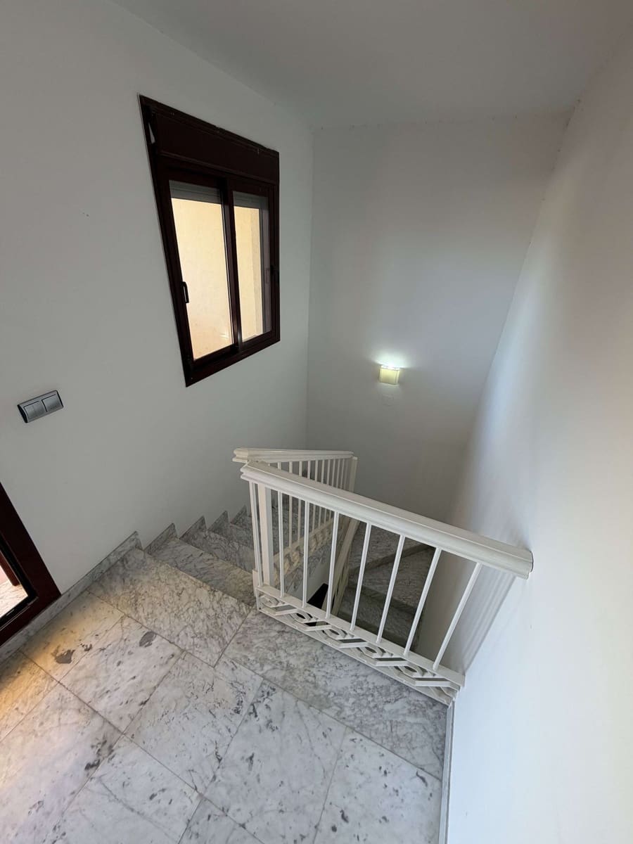 3 bedroom Townhouse for sale in Marbella with pool - € 830,000 (Ref: 9849536)