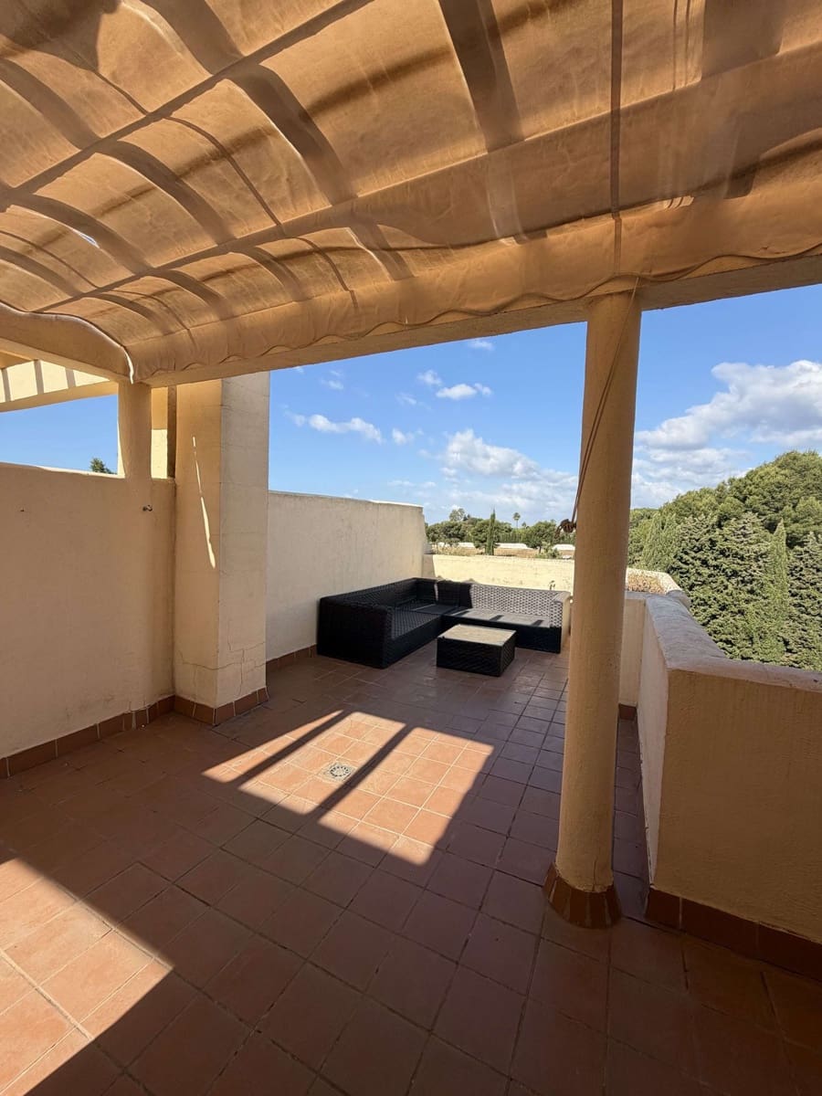 3 bedroom Townhouse for sale in Marbella with pool - € 830,000 (Ref: 9849536)