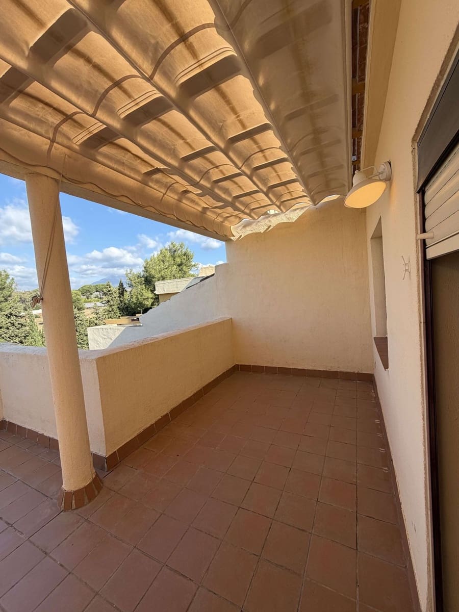 3 bedroom Townhouse for sale in Marbella with pool - € 830,000 (Ref: 9849536)