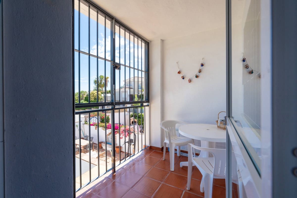 3 slaapkamer Huis te koop in Nueva Andalucia met zwembad - € 620.000 (Ref: 9849537)