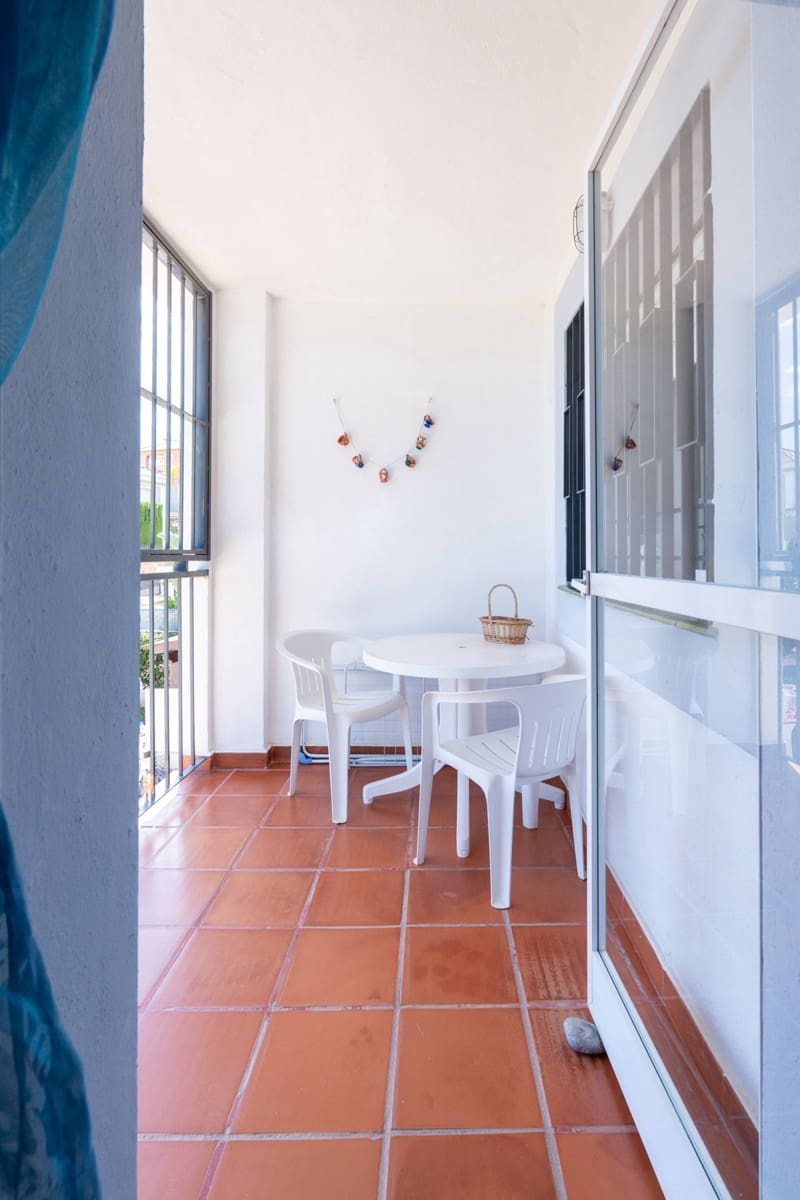 3 slaapkamer Huis te koop in Nueva Andalucia met zwembad - € 620.000 (Ref: 9849537)
