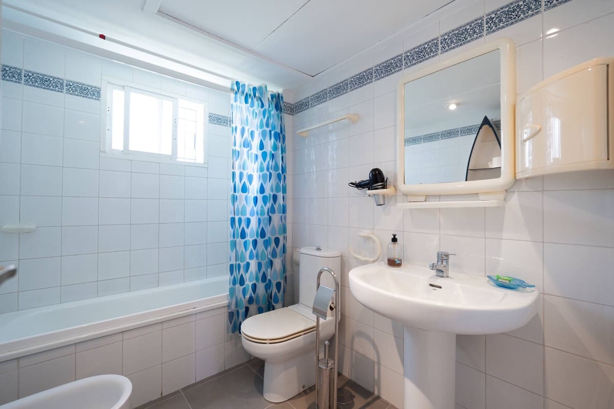 3 slaapkamer Huis te koop in Nueva Andalucia met zwembad - € 620.000 (Ref: 9849537)