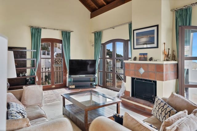 3 slaapkamer Huis te koop in Benahavís pueblo, Benahavís met zwembad garage - € 575.000 (Ref: 9849541)