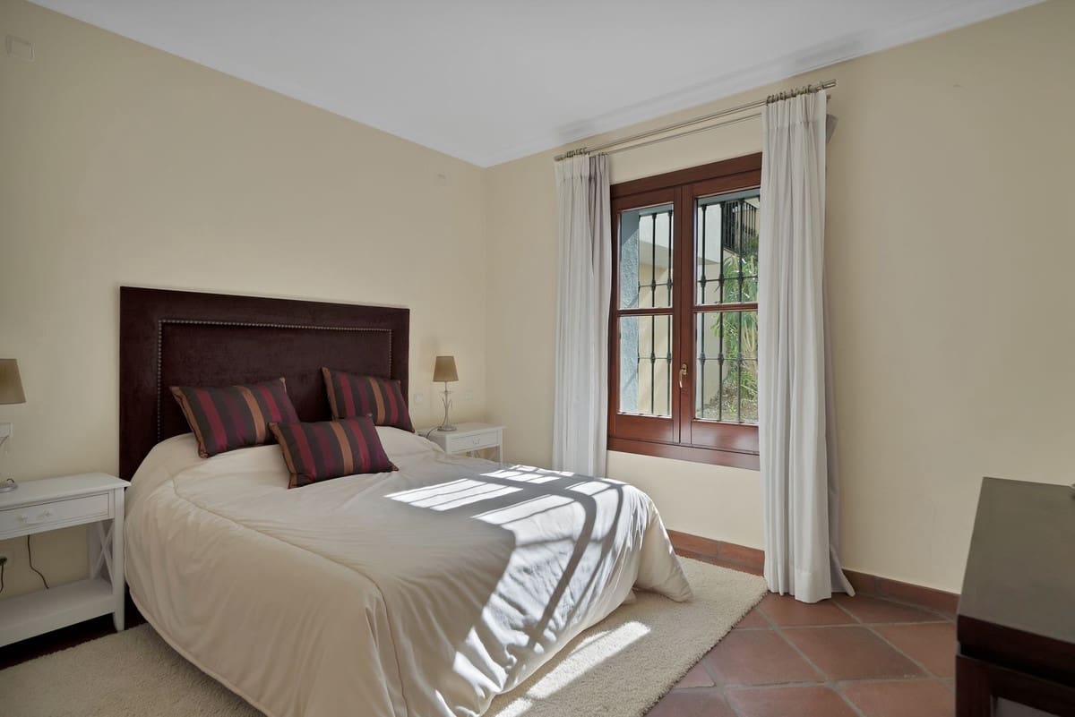 3 slaapkamer Huis te koop in Benahavis met zwembad garage - € 575.000 (Ref: 9849541)