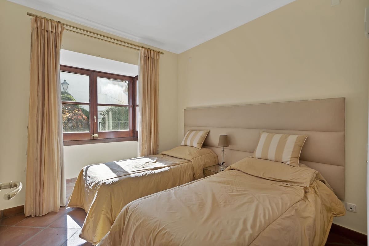 3 slaapkamer Huis te koop in Benahavis met zwembad garage - € 575.000 (Ref: 9849541)