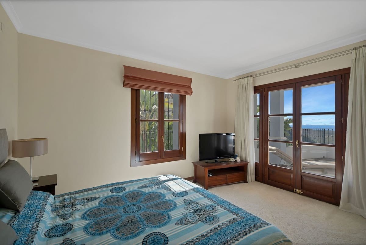 3 slaapkamer Huis te koop in Benahavis met zwembad garage - € 575.000 (Ref: 9849541)