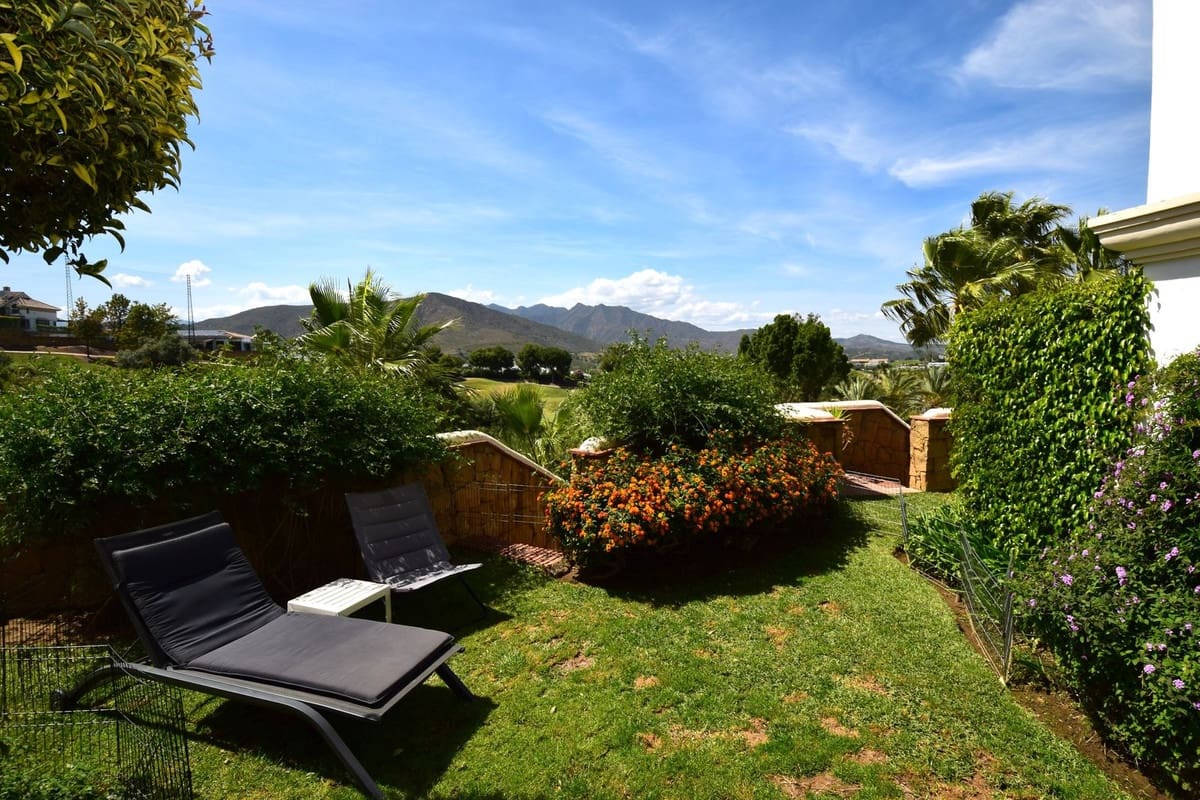 3 soveværelse Byhus til salg i La Cala Golf med swimmingpool - € 575.000 (Ref: 9849542)