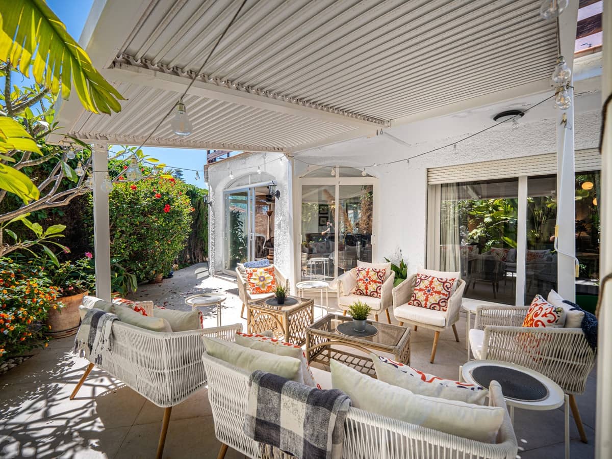 3 bedroom Villa for sale in Marbella with pool - € 1,500,000 (Ref: 9855604)