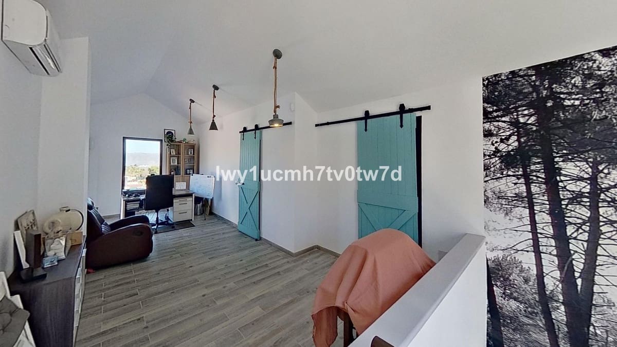 5 sypialnia Willa na sprzedaż w Alhaurin de la Torre z basenem garażem - 670 000 € (Ref: 9855605)