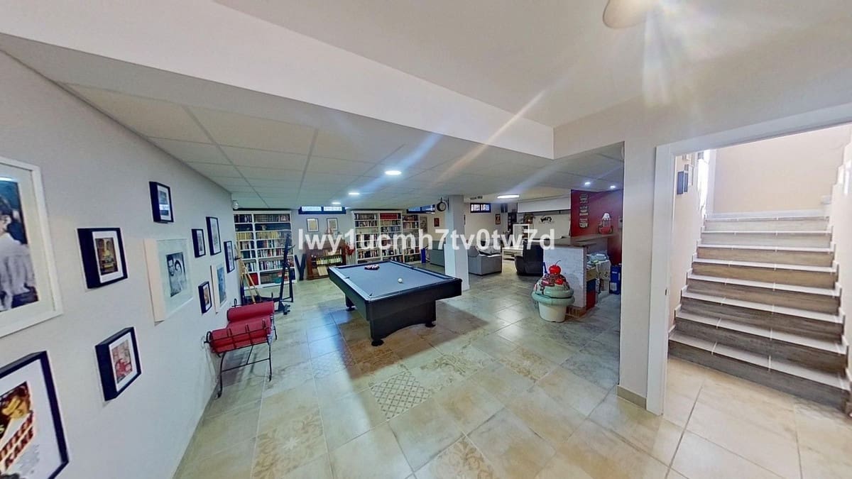 5 sypialnia Willa na sprzedaż w Alhaurin de la Torre z basenem garażem - 670 000 € (Ref: 9855605)