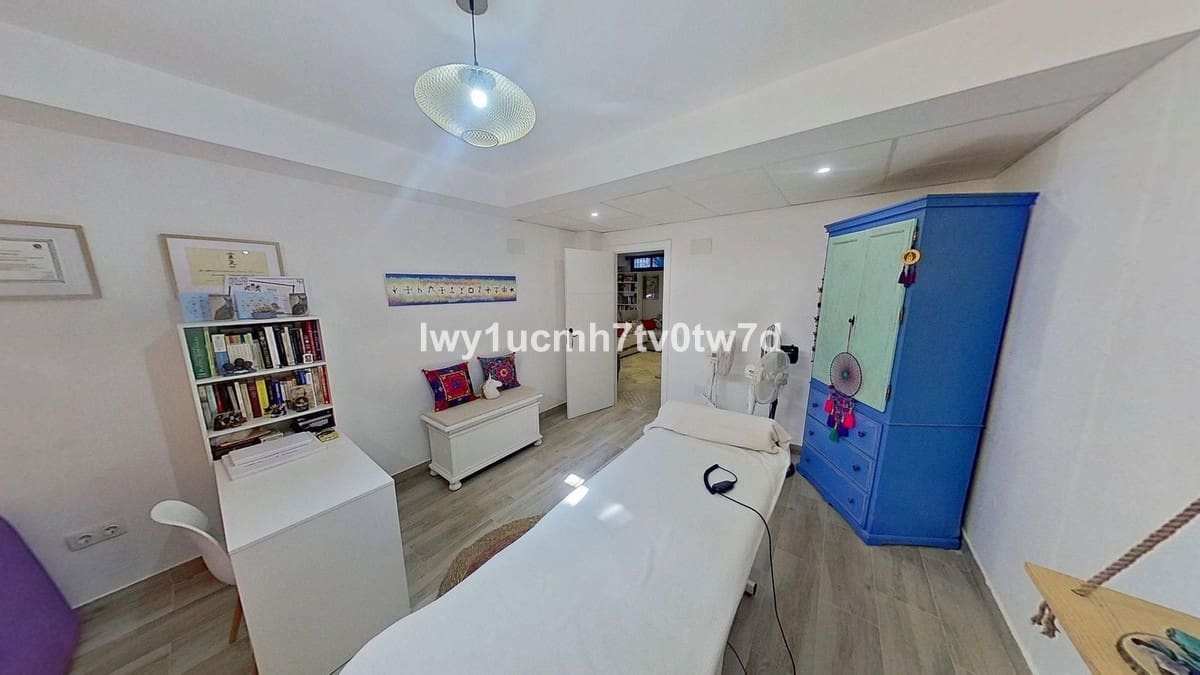 5 sypialnia Willa na sprzedaż w Alhaurin de la Torre z basenem garażem - 670 000 € (Ref: 9855605)