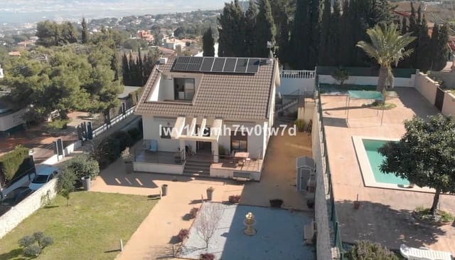 5 chambre Villa/Maison à vendre à Alhaurín de la Torre avec piscine garage - 670 000 € (Ref: 9855605)