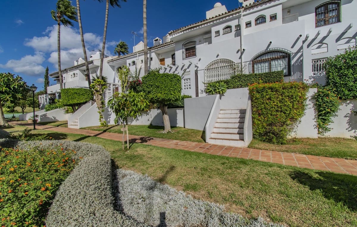 2 chambre Maison de Ville à vendre à Atalaya-Isdabe avec piscine - 549 000 € (Ref: 9855606)